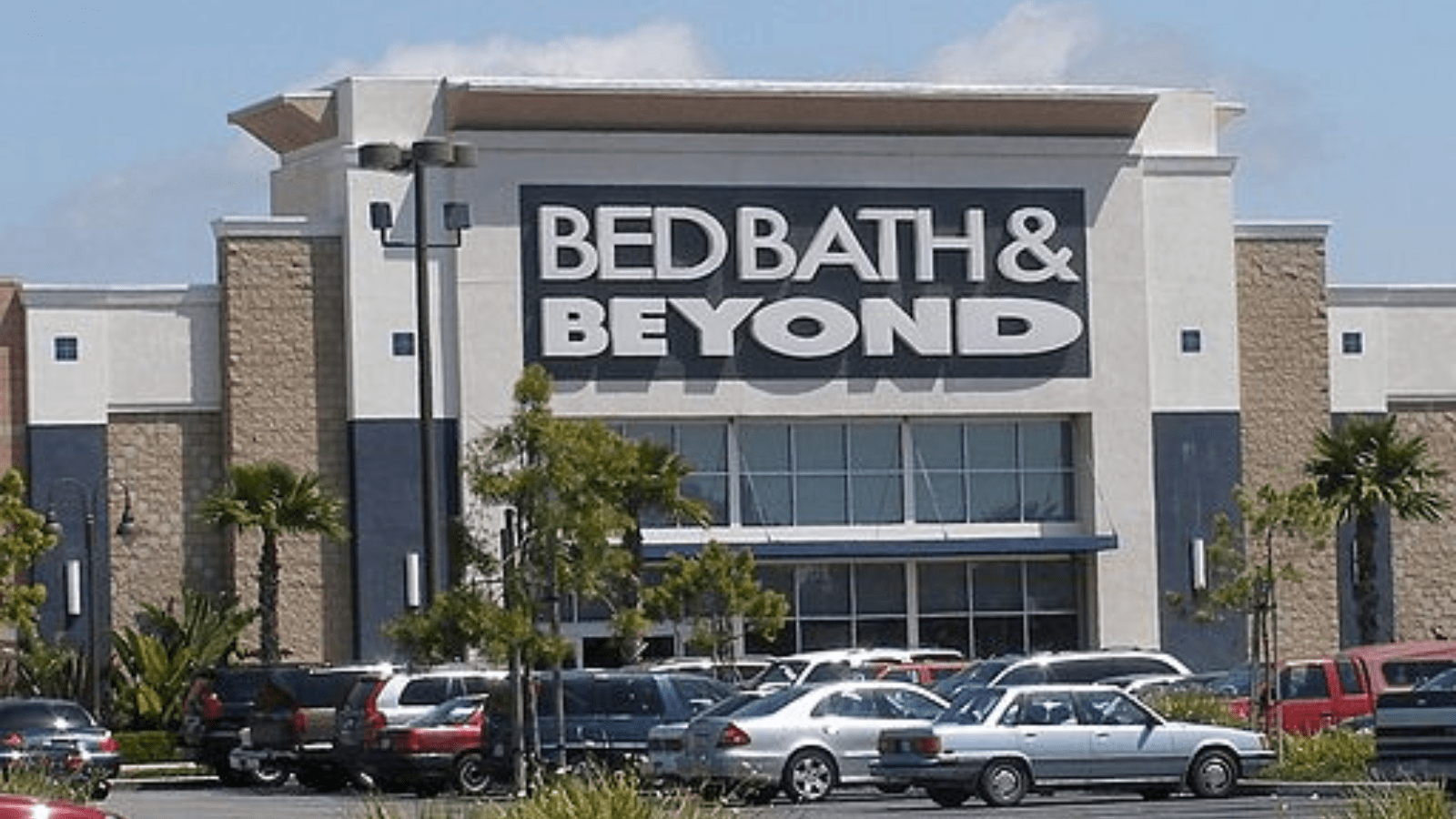 Breaking News: Bed Bath & Beyond Bankruptcy and Store Closings